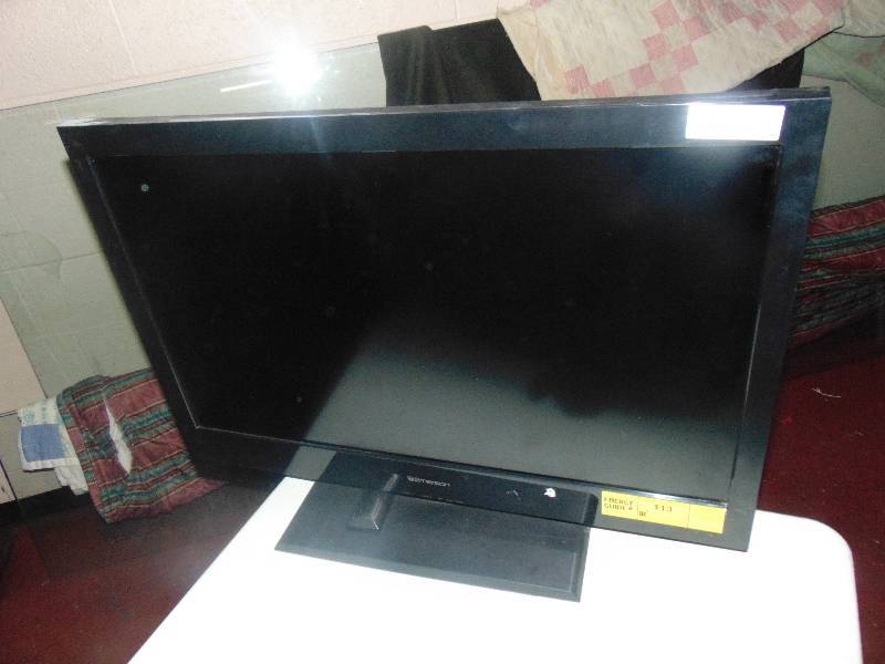 lot 605 image: TV  monitor