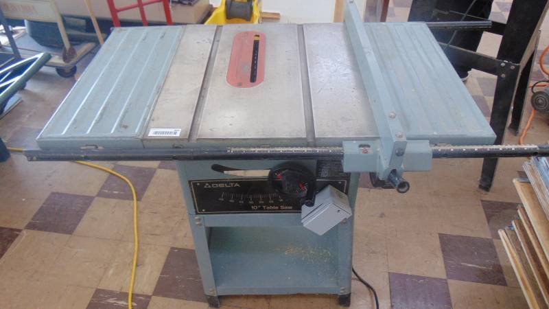 lot 655 image: Delta table saw