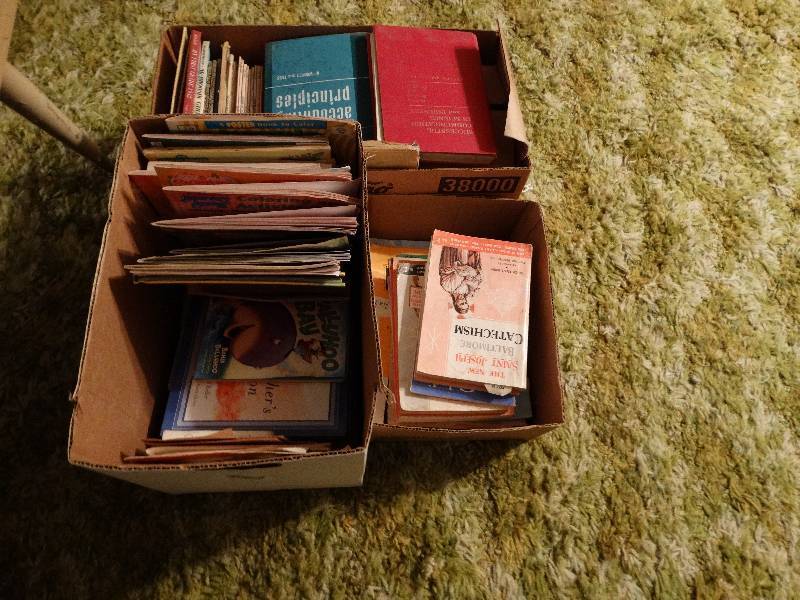 lot 23 image: Various books.