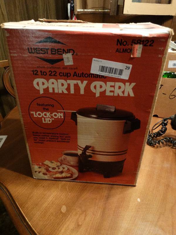 lot 29 image: 12 - 22 cup coffee maker.
