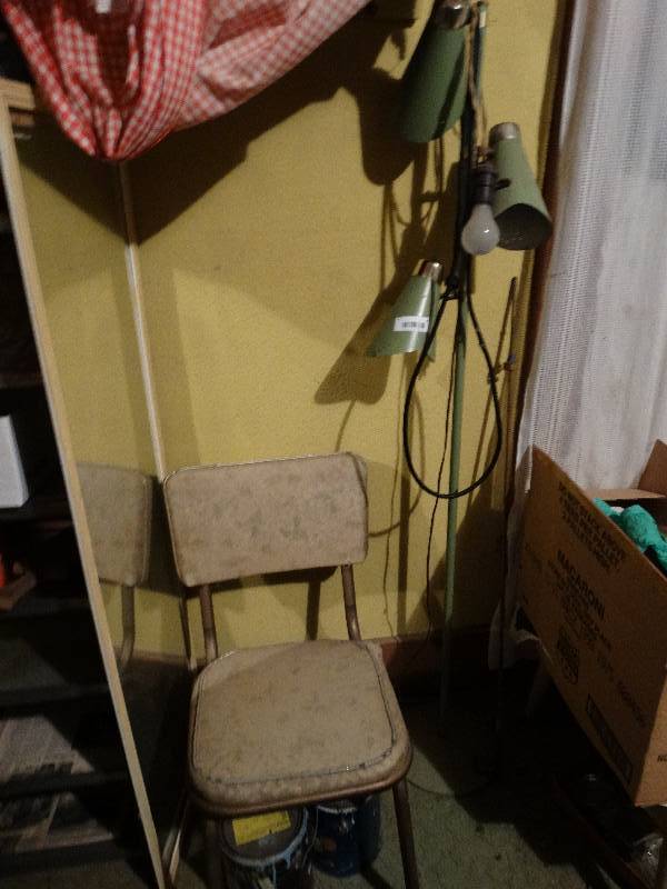 lot 43 image: Vintage chairfloor lamp.