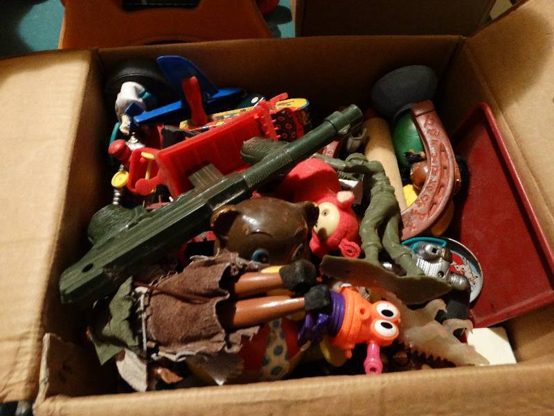 lot 54 image: Box of vintage toys.
