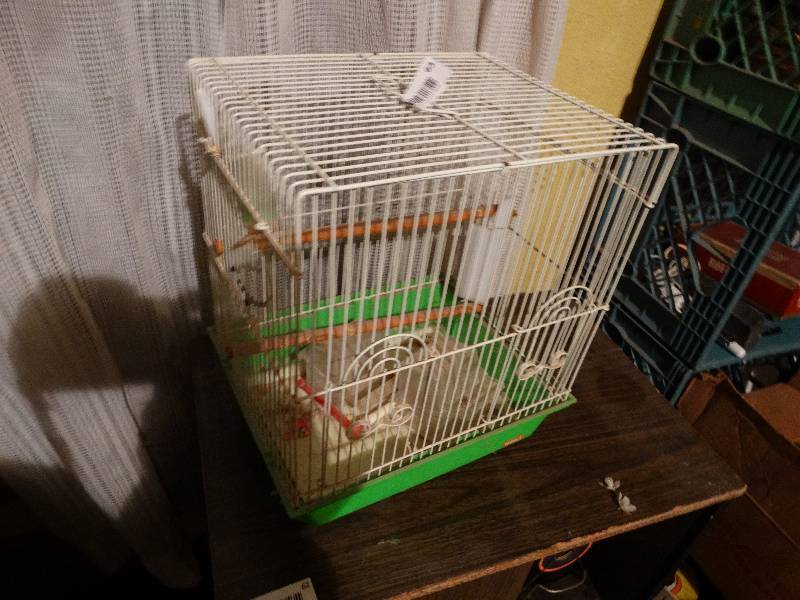 lot 63 image: Bird cage.