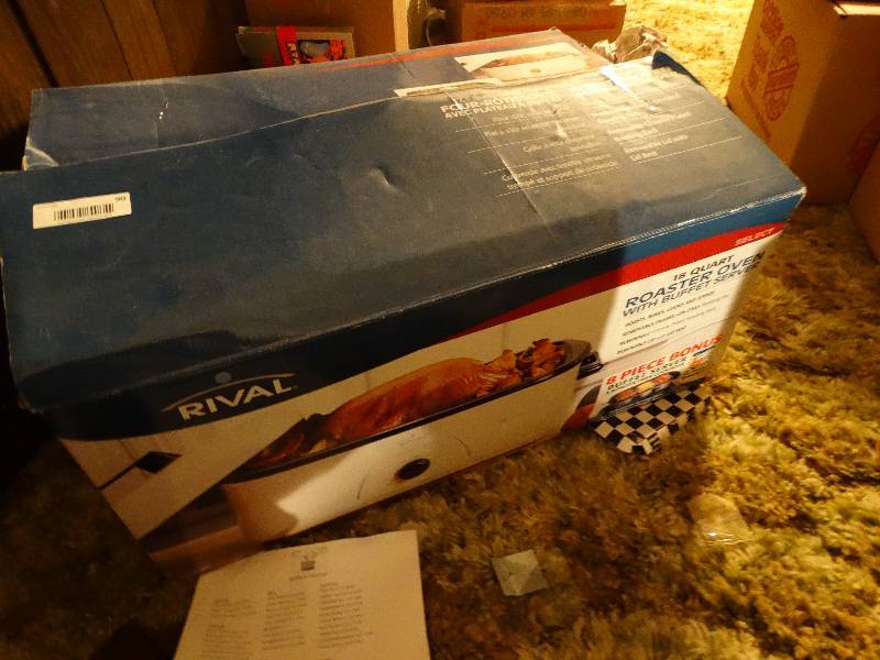 lot 90 image: Rival 18qt roaster oven in box.