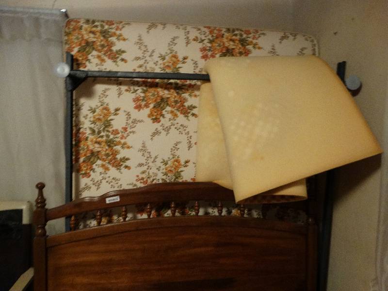 lot 103 image: Queen bed set- headboard frame mattress & box spring