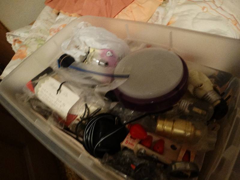 lot 111 image: Lot of electrical supplies