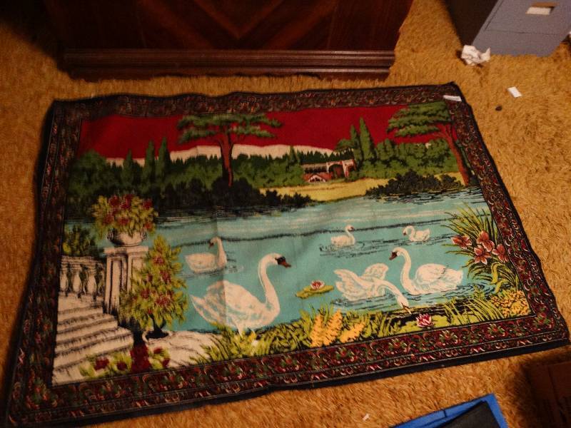 lot 117 image: Lg tapestry