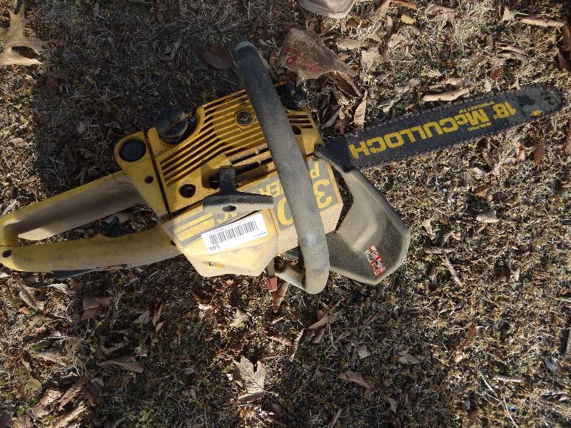 lot 144 image: McCulloch 18 chainsaw