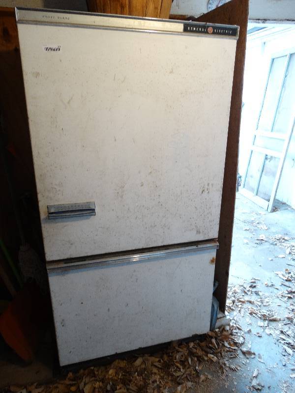 lot 159 image: Refrigerator w contents- Tools lawn items hardware