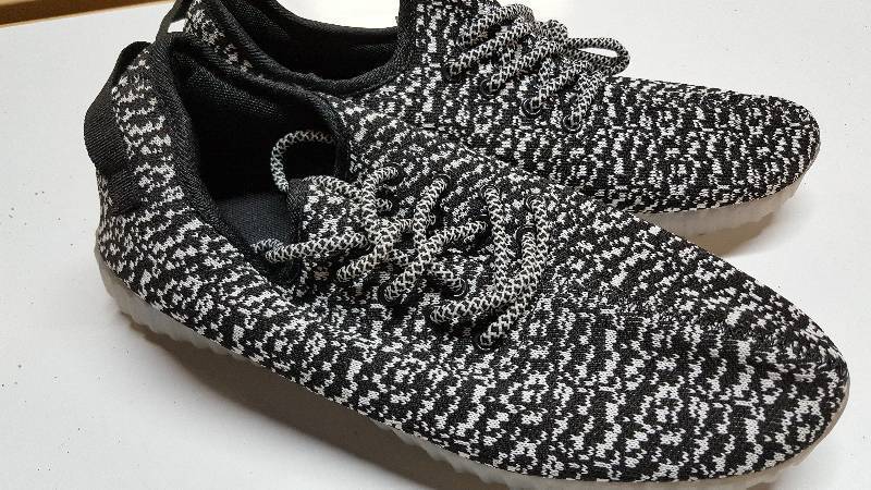 lot 5386 image: Pair boat or dock water shoes shows size 44