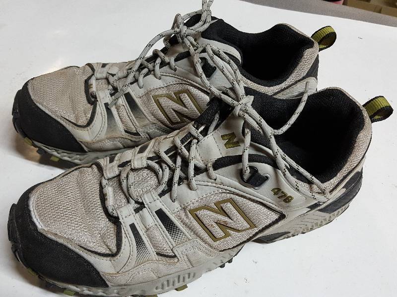 lot 5349 image: Pair of New Balance shoes with lots of miles left in them.  Slightly used.