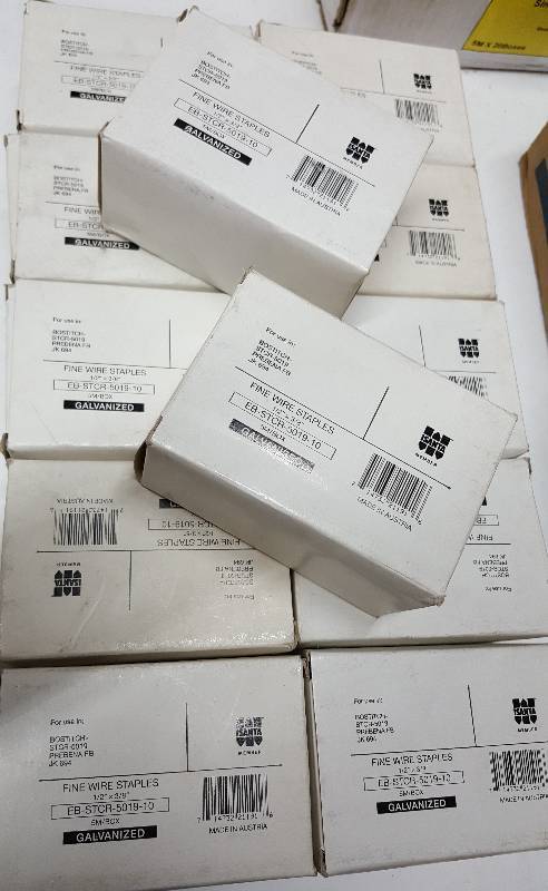 lot 5292 image: 12 boxes of 5,000 fine wire 12 X 38 EB-STCR-5019-10 galvanized staples (60,000 total)