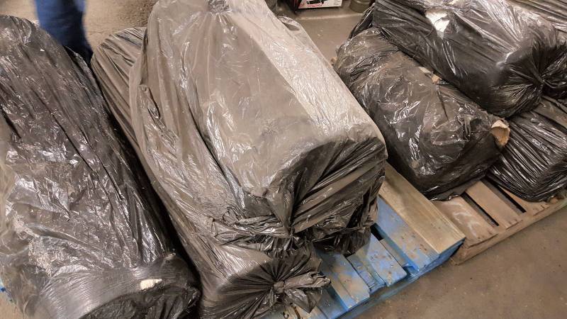 lot 5269 image: This lot is for 1 roll of Fiberglass woven material used in marine or composite construction and is at least 24 wide.