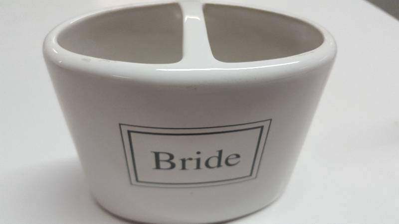 lot 5250 image: New by Mainstays Designs is this cool toothbrush holder for the Bride  Ive got mine and using it for pens and pencils on the desktop