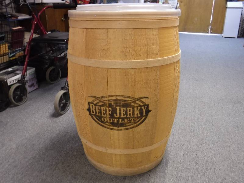 lot 3214 image: Beef Jerky Outlet wooden barrel