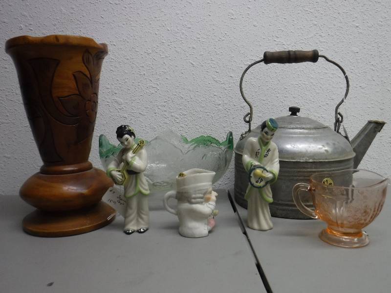 lot 3231 image: Lot of small House Decor