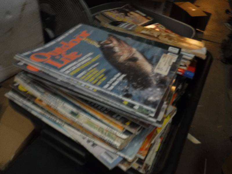 lot 3250 image: Outdoor life 1950s-1990s