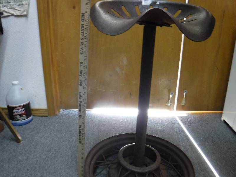 lot 3253 image: cast iron tractor seat stool