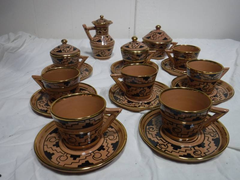 lot 3297 image: Mexican tea set