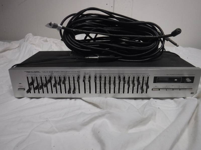 lot 3355 image: realistic 12 band stereo frequency equalizer