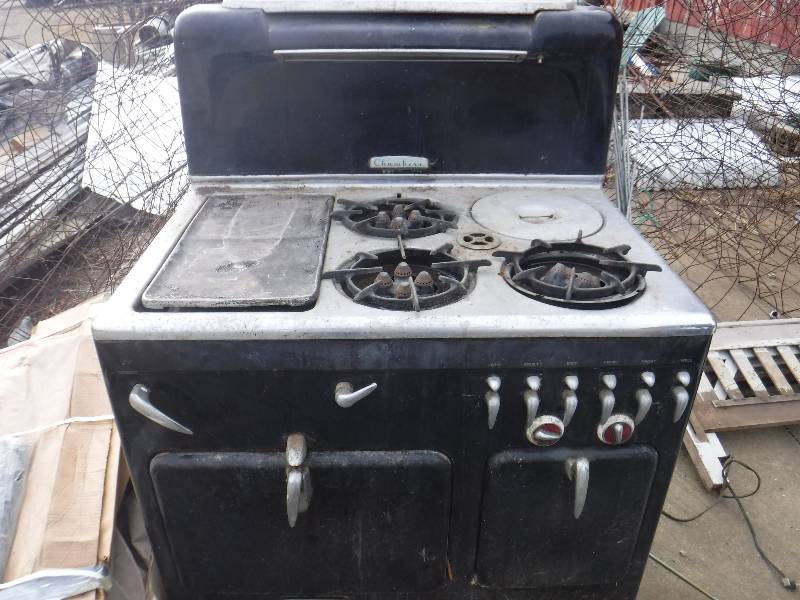 lot 3378 image: antique chambers stove