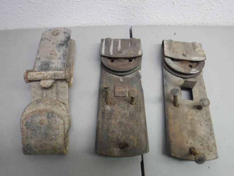 lot 3381 image: antique barn door rollers