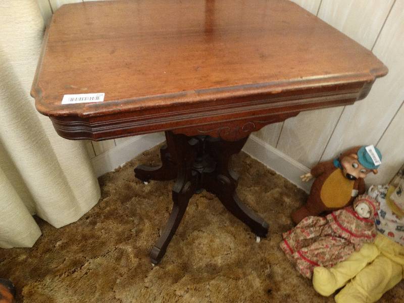 lot 294 image: Antique wood parlor table