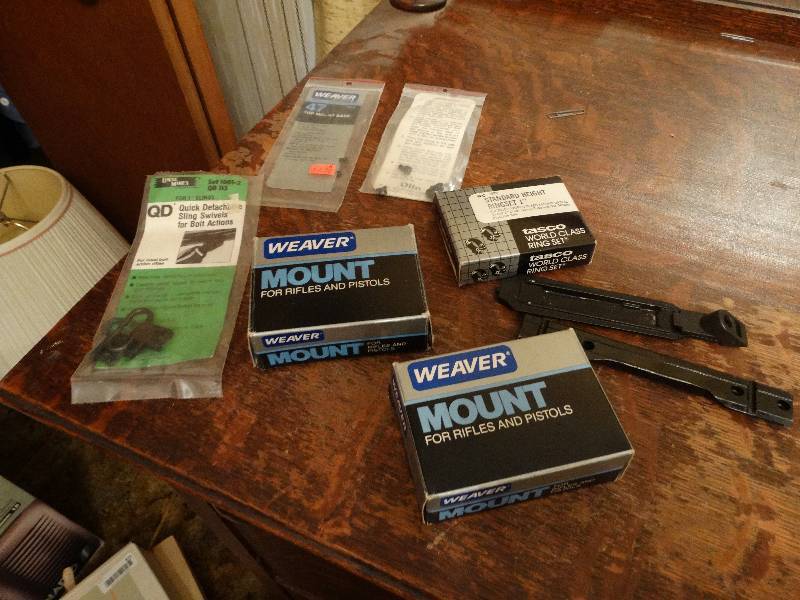 lot 383 image: Various scope mounts