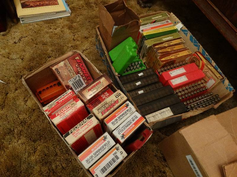 lot 390 image: Large lot of various caliber brass for reloading