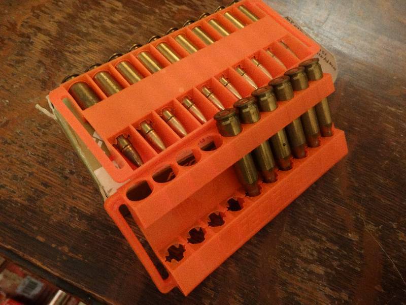 lot 400 image: 16 rounds 243 Winchester
