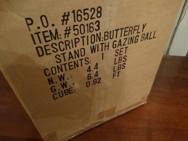 lot 427 image: Butterfly decor
