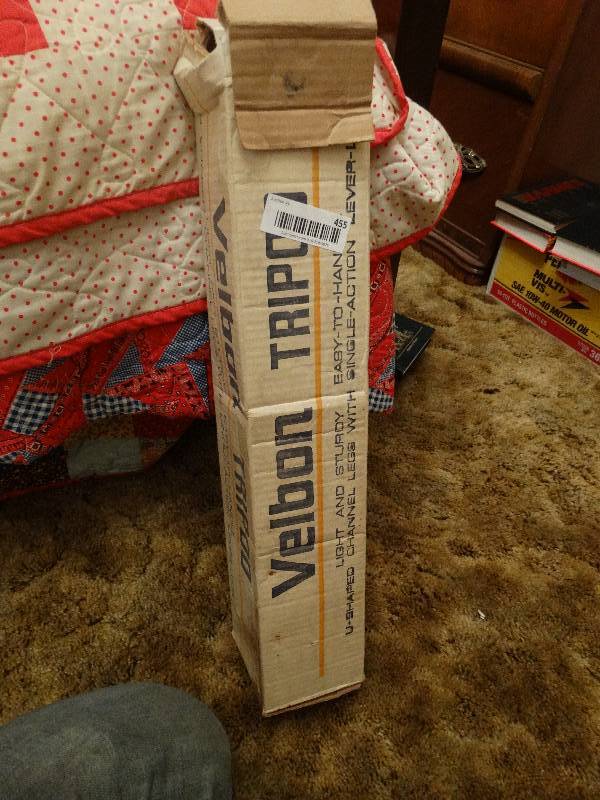 lot 455 image: Camera tripod