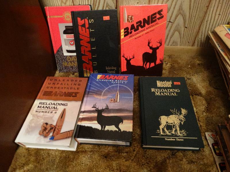 lot 457 image: Lg lot of reloading books