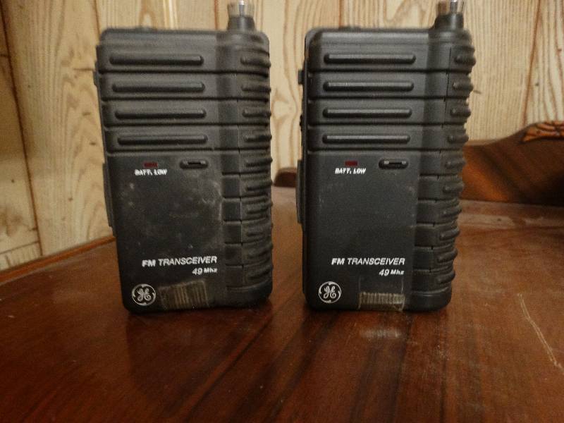 lot 473 image: 2 GE FM transceivers