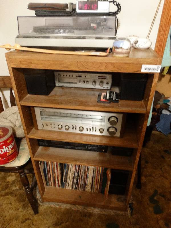 lot 489 image: Stereo cabinet w stereo- record player- records- misc.