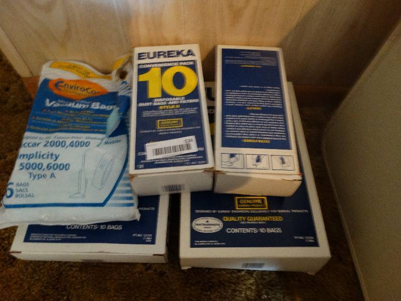 lot 524 image: Lot of vacuum bags