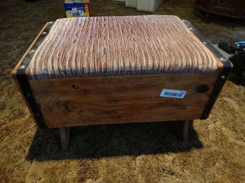 lot 543 image: Foot stooltrunk