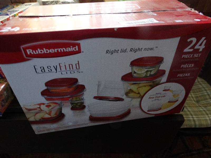 lot 563 image: New in box rubbermaid 24 pc set