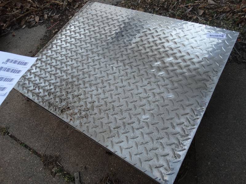 lot 598 image: Metal step