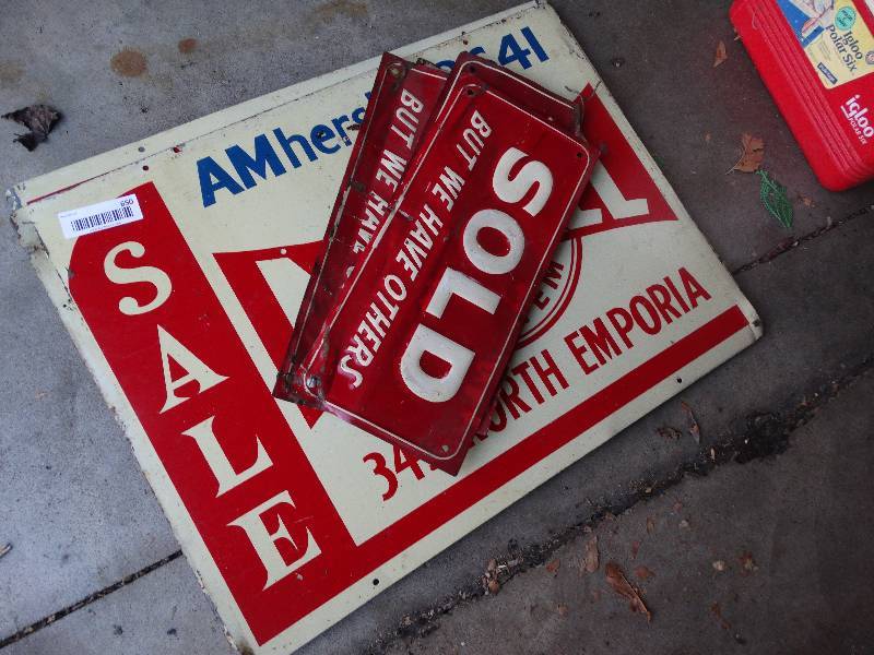 lot 650 image: Vintage metal real estate signs