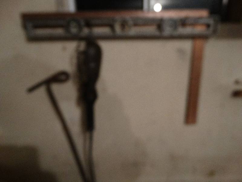 lot 683 image: Pry bars work light level misc.