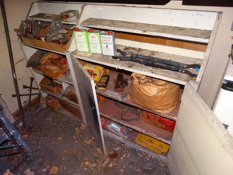lot 686 image: 2 wood cabinets w large lot of reloading supplies- Shells smokeless powder plugs misc.