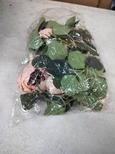 lot 6115 image: Artificial Flowers