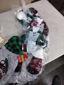 lot 9297 image: Christmas Dog Sweater Size M 6 Pack