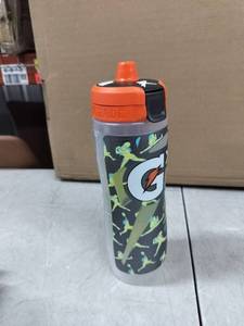 lot 8474 image: Gatorade Gx Bottle Tennis Graphic