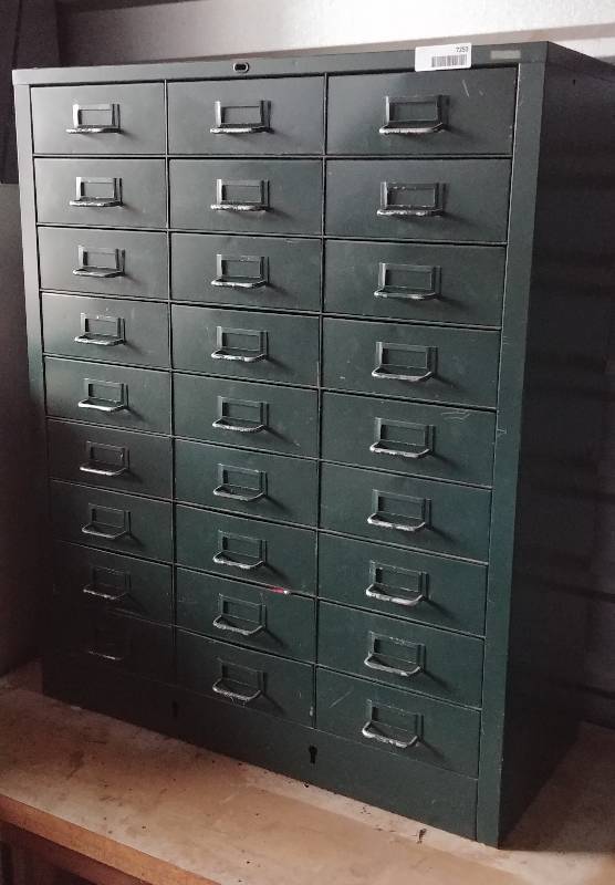 Industrial Metal 27 Drawer Cabinet 30 1 2 Wide X 37 1 2 Tall X