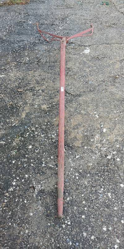 lot 6663 image: Large Primitive Farm Implement