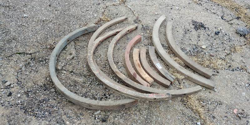 lot 6667 image: Primitive Wood Wheel Parts