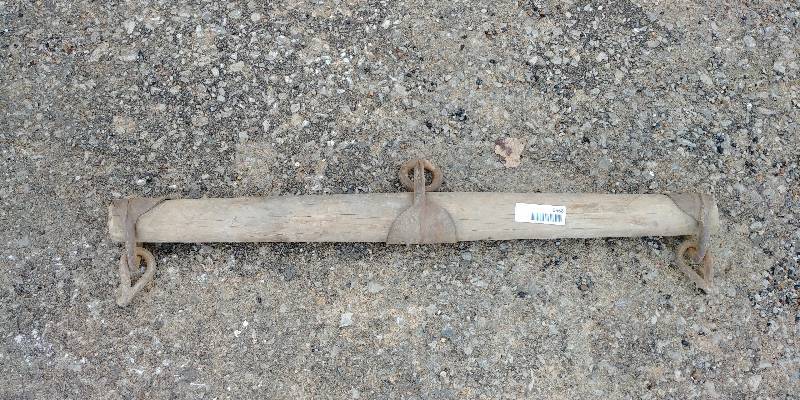 lot 6668 image: Primitive Antique Ox Yoke Single Tree