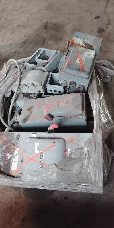 lot 6730 image: Pallet of Electrical Panels